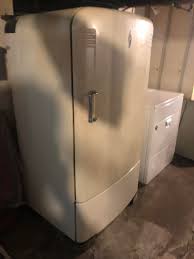 1946 Serval Gas Refrigerator for Sale in New Albany, Indiana
