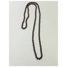 Vintage faux pearl purple beaded necklace. For Sale at Ruby Lane