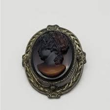 Vintage | Jewelry | Vintage Amber Glass Cameo Brooch Pendant Silver Patina Jewelry Pin Brown Decor | Poshmark