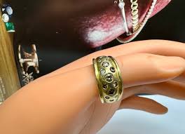 Beautiful Signed SAROSI 18K Yellow Gold & Multi Color ...