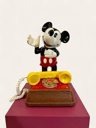 VIntage 1976 The Mickey Mouse Phone – The Smith Henry