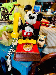 Spent the day working on my booth, Lucy May's. Added some things, and have it decorated with red white and blue! Come see Larry tomorrow and shop shop shop! ❤️❤️