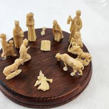 Vintage Miniature Plastic Nativity Figurines on Round Wooden ...