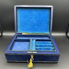 Vintage Blue jewelry box with jewelry inside | eBay