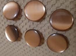 LOT OF 6 SHINY LIGHT BROWN BUTTONS PLASTIC ONE HOLE FOR ...
