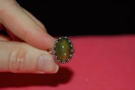 Sugar Coated Creations — 1970's Vintage Glass Flower Surround Mood Ring--Sterling Silver Plated--Adjustable--16x12mm (A3J4)