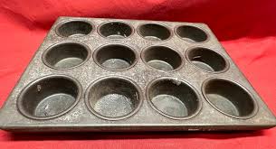 Vintage Kreamer Twelve Cup Mini Muffin/cake Tin - Etsy