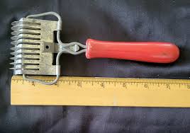 Vintage Noodle Pasta Cutter with Red Wood Handle | eBay