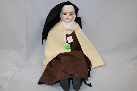 Lot - Vintage Nun doll