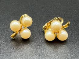 Vintage Faux Pearl Clover Clip Earrings - Gold Tone Clips - St ...