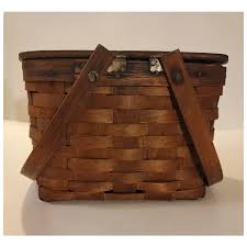 Small woven vintage picnic basket. For Sale at Ruby Lane