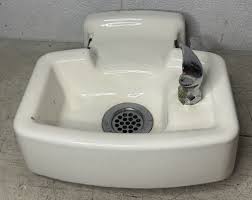 VTG Porcelain Water Drinking Fountain Wall Mount Halsey W ...