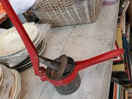 Vintage Food Masher Cooking Utensil – Homeless To Forever E-shop