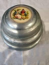 Powder Puff Music Box Vintage Round Metal Vanity Victorian ...