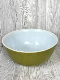 Vintage PYREX Avocado Green 40321 2 QT USA Nesting Mixing Bowl, Mid Century, Farmhouse, Country Cottage, Green Kitchen, Collectable - Etsy Canada