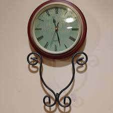 Vintage Quartz Wall Clock. Gorgeous! Works, And Looks Perfect! 10.5 x20