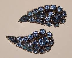 VINTAGE BLUE RHINESTONE CLIP PAISLEY EARRINGS | eBay