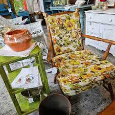 Working from home? Have some fun! 🥳 This drop front desk is neutral on the outside, a party on the inside with #dixiebellepaint in Tree Frog Green! 29.5" w x 18" d x