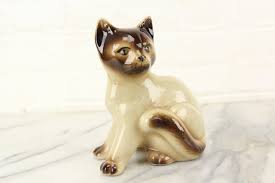 Porcelain Siamese Cat Statue, Made in Brazil – Memory Hole Vintage
