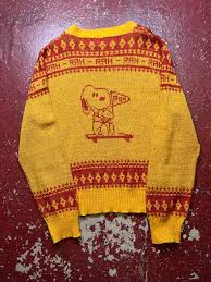 70s Snoopy Knit Sweater – graveyardvintage