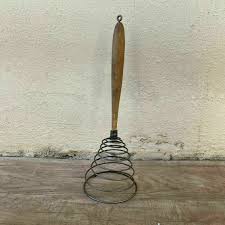 VINTAGE FRENCH WIRE WHIP WHISK WOODEN HANDLE KITCHEN UTENSIL ...