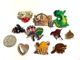 Mixed Fun 10 Pin Lot Animals Disney Kermet The Frog Unicorn ...