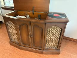 What model and year is this Zenith console stereo?