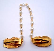 Powell Mason Cable Car San Francisco Goldtone & Faux Pearl Sweater Guard Clip | eBay