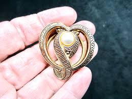 Vintage-Gold Tone Damascene Heart Motif Scarf Clip | eBay