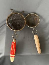 Vintage Mesh Colander Strainer Kitchen Utensil Red & Wood ...