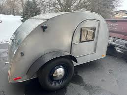 Hi everyone! I have a 1966 jet trailer, and I need to locate the VIN number so I can get a new title. What anybody know where I might find it? Thanks! |