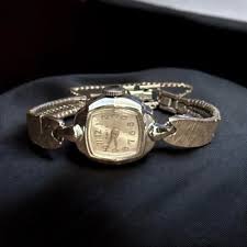 Timex | Accessories | Vintage Timex Silver Wind Up Watch ...