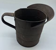PRIMITIVE ANTIQUE 1 QT LIQUID MEASURING CUP PITCHER TIN ...
