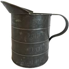 Vintage Tin 2 Qt. Measuring Pitcher. For Sale at Ruby Lane