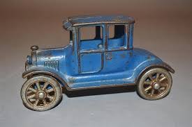 Lot - Hubley Cast Iron Model T Ford
