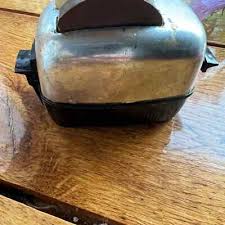 Vintage Mini Pop -Up Toaster Novelty Salt & Pepper Shakers ...