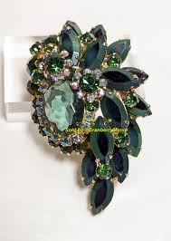 Juliana D&E Brooch Forest Emerald Green Two Tone Florette Pin Vintage Delizza Elster Designer Jewelry - CranberryManor Fine Antiques & Vintage Collectibles