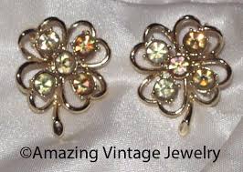 CLOVERLIGHTS Earings