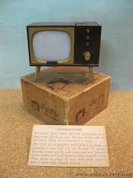 Vintage Tiny TV Salt and Pepper Set - Etsy