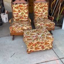 Vintage Mcm American Style Country Rocking Chair Arm Chair With Ottoman for Sale in Chicago, IL - OfferUp