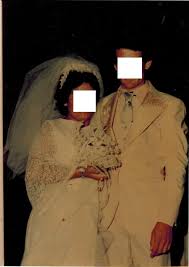 I knew the persons in this photo, this was their wedding day ...