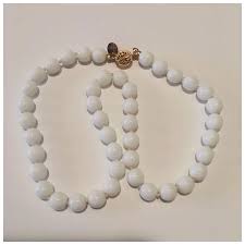 Signed Les Bernard hand-knotted Milk glass bead necklace. For Sale at Ruby Lane
