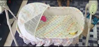 Ro 20 Electric baby swing with music Very good condition ...