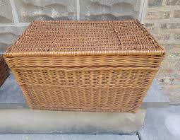 LG Wicker Hamper w hinged lid – Jackson Square