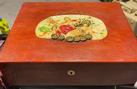 La Gloria 75 cigar humidor - hand painted oak finish | eBay