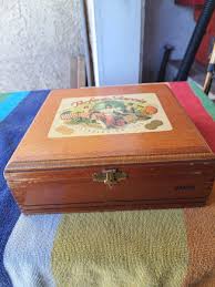 Vintage PERFECTO GARCIA Maduro Wooden CIGAR BOX Square ...
