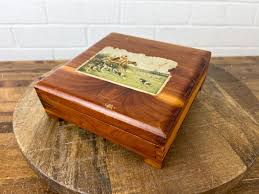 7x7" Vintage Box With Lid and Fox Hunt Scene With Dogs Small ...