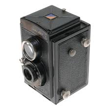 Voigtlander Brillant Early Metal TLR 120 Film Camera Voigtar 1:6.3 F=7.5cm - Vintage F=7.5cm | vintagefilmcamerashop.com