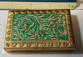 VINTAGE COMPACT GOLD TONE GREEN PAINTED W178 | eBay