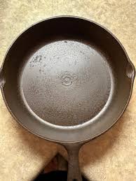 Vintage - Made in Taiwan - 10-1/2”inch Cast Iron Skillet ...